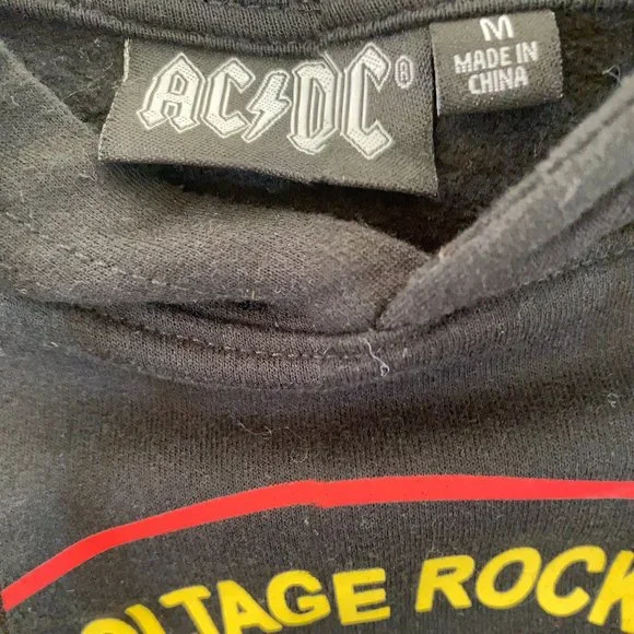 AC/DC High Voltage Rock N Roll Hoodie Sweatshirt NWOT Women s Size Medium - Picture 3 of 10